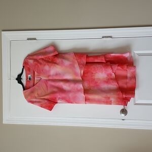 DR women's suit.  Size 16W